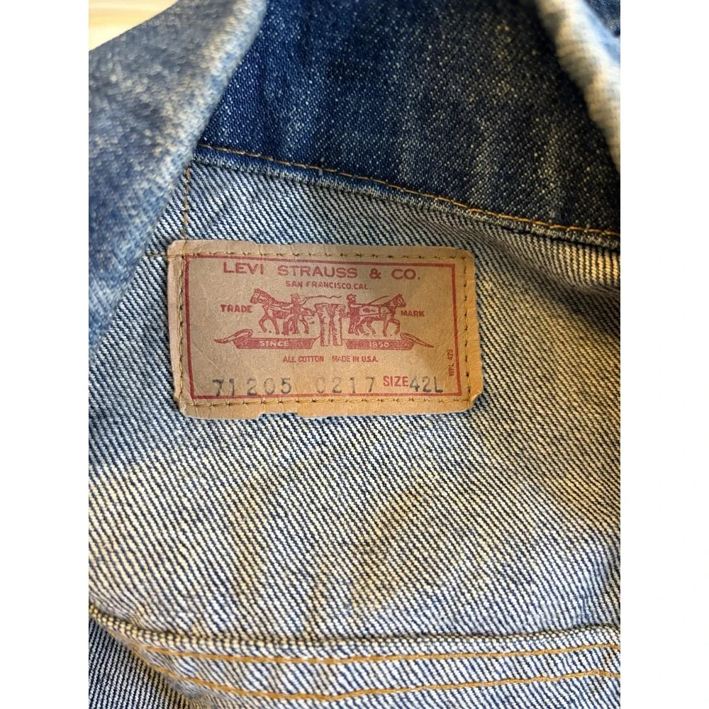 Vintage 70s Levis 71205 0217 Mens Size 42L Denim Trucker Jacket Made USA Type 3